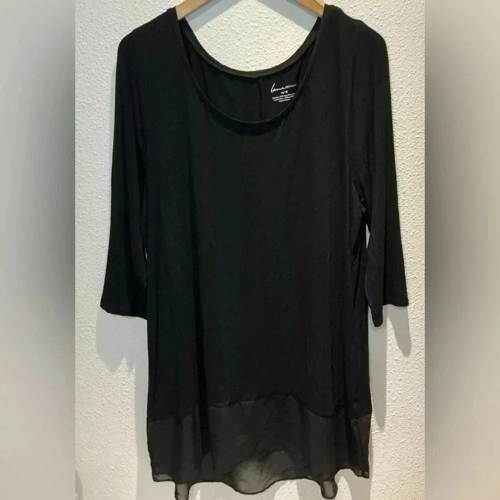 SIZE 14/16 LANE BRYANT SCOOP NECK 3/4  SLEEVE T-SHIRT - 1/3 Silk On Bottom BLACK